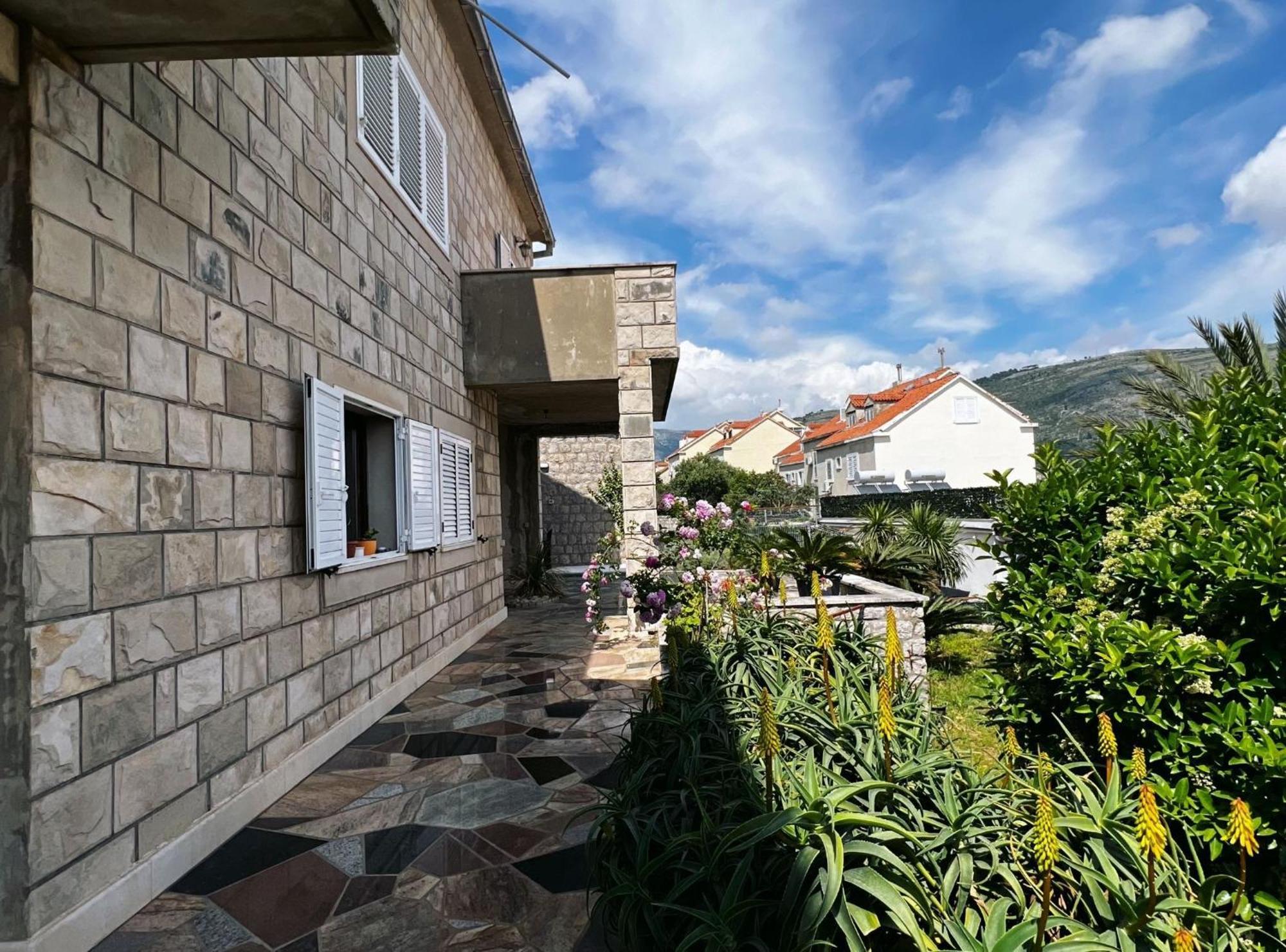 Apartments & Rooms Tapera Dubrovnik Exterior photo